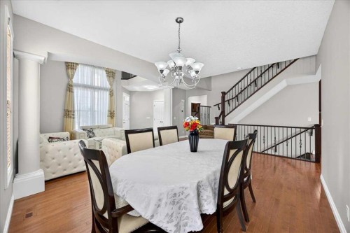 25 Sherwood Close Nw, Calgary, AB 