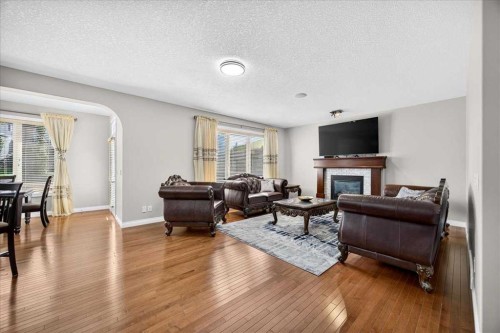 25 Sherwood Close Nw, Calgary, AB 