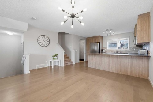 334 Legacy Village Way Se, Calgary, AB - Indoor Photo Showing Kitchen