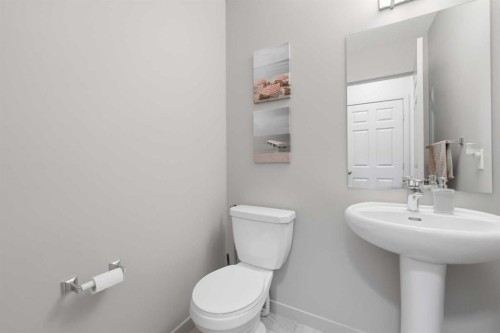 334 Legacy Village Way Se, Calgary, AB - Indoor Photo Showing Bathroom