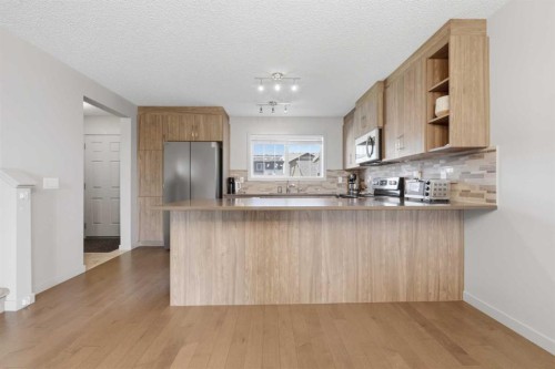 334 Legacy Village Way Se, Calgary, AB - Indoor Photo Showing Kitchen