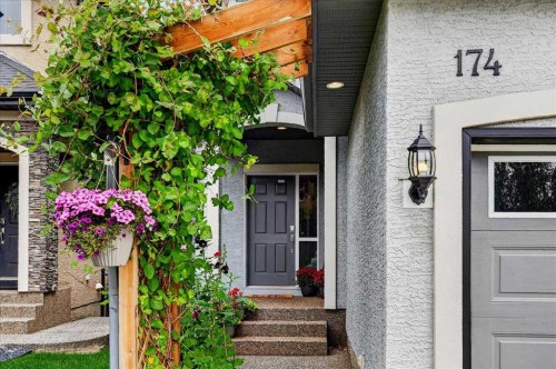 174 Cranridge Terrace Se, Calgary, AB - Outdoor
