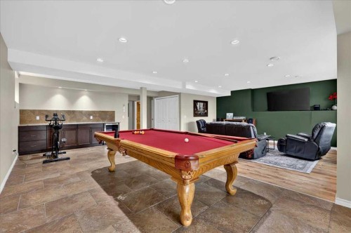 174 Cranridge Terrace Se, Calgary, AB - Indoor Photo Showing Other Room
