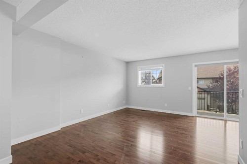 29 Pantego Lane Nw, Calgary, AB - Indoor Photo Showing Other Room