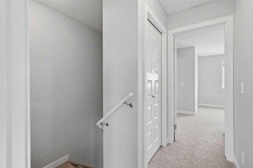 29 Pantego Lane Nw, Calgary, AB - Indoor Photo Showing Other Room