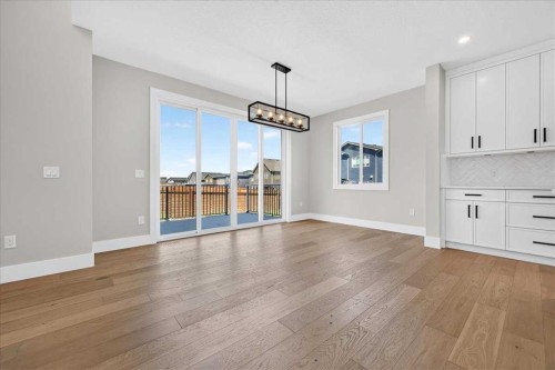 560 Livingston Way Ne, Calgary, AB - Indoor