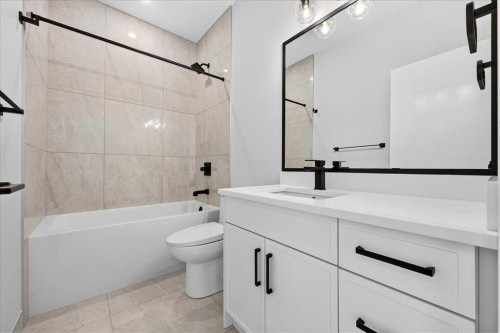 560 Livingston Way Ne, Calgary, AB - Indoor Photo Showing Bathroom