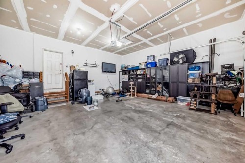 1941 Mahogany Boulevard Se, Calgary, AB - Indoor Photo Showing Garage