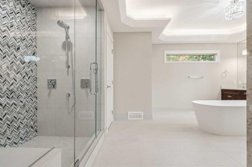 1131 Edgemont Road Nw, Calgary, AB - Indoor Photo Showing Bathroom
