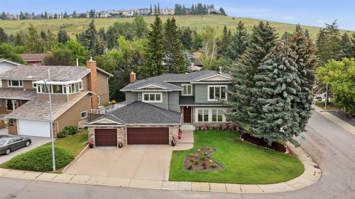 1131 Edgemont Road Nw, Calgary, AB - Outdoor