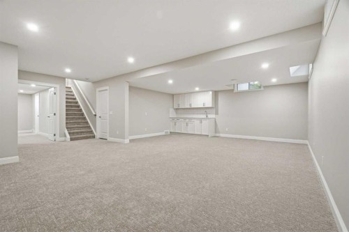 1131 Edgemont Road Nw, Calgary, AB - Indoor Photo Showing Other Room
