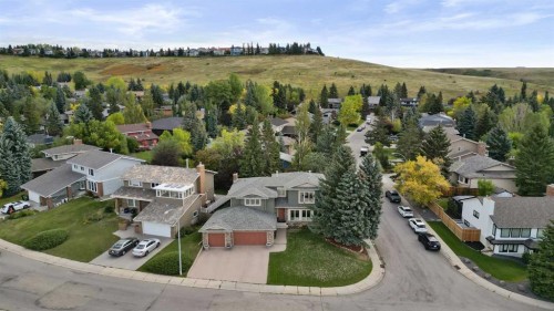 1131 Edgemont Road Nw, Calgary, AB - Outdoor With View