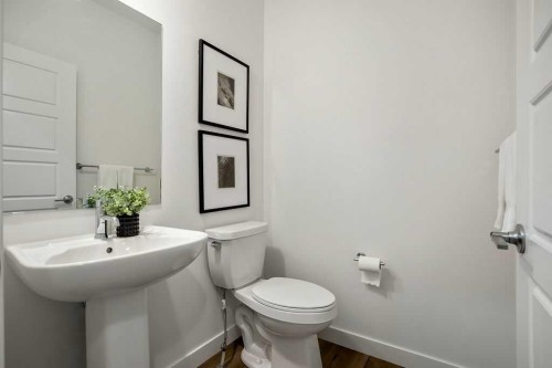 882 Bluerock Way Sw, Calgary, AB - Indoor Photo Showing Bathroom