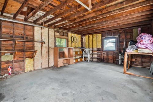 1832 43 Street Se, Calgary, AB - Indoor