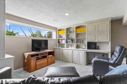 5019 Marshall Road Ne, Calgary, AB 