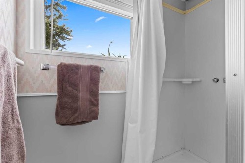 5019 Marshall Road Ne, Calgary, AB 