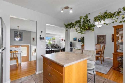 5019 Marshall Road Ne, Calgary, AB 
