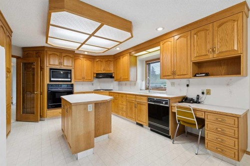 116 Scandia Rise Nw, Calgary, AB 