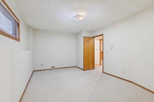 116 Scandia Rise Nw, Calgary, AB 