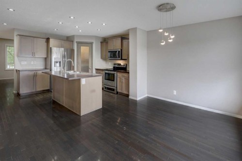 36 Copperstone Court Se, Calgary, AB - Indoor Photo Showing Kitchen