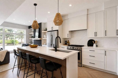 1923 26 Avenue Sw, Calgary, AB - Indoor Photo Showing Kitchen With Upgraded Kitchen