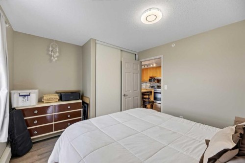 404-4514 54 Avenue, Olds, AB - Indoor Photo Showing Bedroom