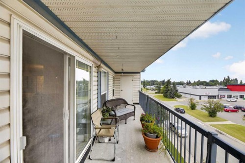 404-4514 54 Avenue, Olds, AB - Outdoor With Balcony With Exterior
