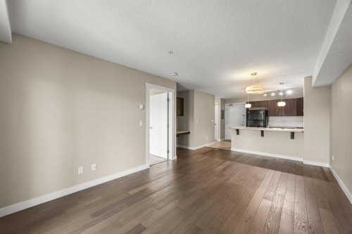 212-2300 Evanston Square Nw, Calgary, AB - Indoor