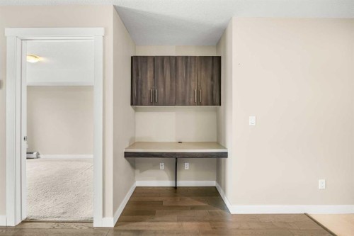 212-2300 Evanston Square Nw, Calgary, AB - Indoor Photo Showing Other Room