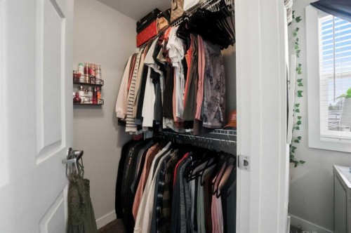 3430 49 Avenue, Red Deer, AB - Indoor With Storage