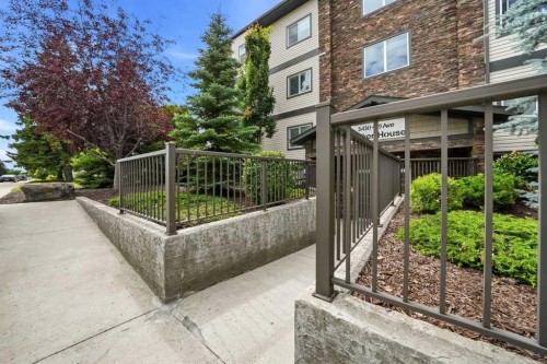 3430 49 Avenue, Red Deer, AB - Outdoor