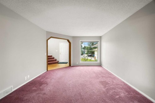256 Harvest Glen Place Ne, Calgary, AB - Indoor Photo Showing Other Room