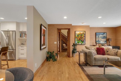 420 Strathcona Drive Sw, Calgary, AB - Indoor