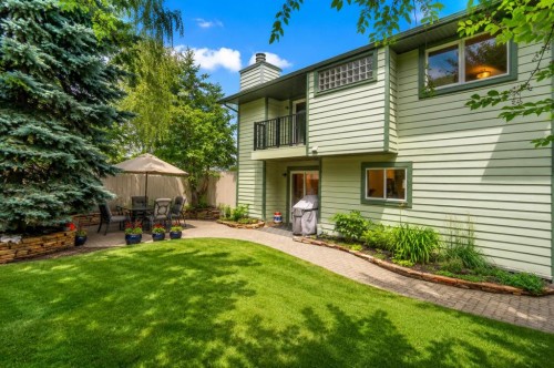 420 Strathcona Drive Sw, Calgary, AB - Outdoor