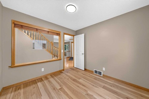 78 Hampstead View Nw, Calgary, AB - Indoor Photo Showing Other Room