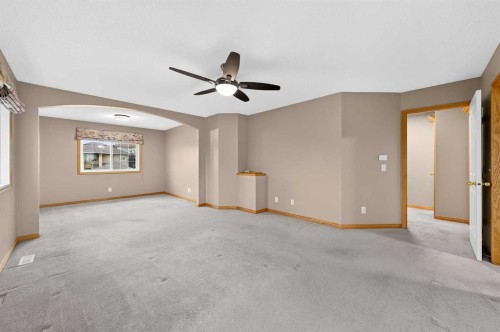 78 Hampstead View Nw, Calgary, AB - Indoor Photo Showing Other Room