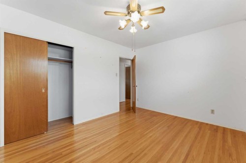 120 Glenpatrick Drive Sw, Calgary, AB - Indoor Photo Showing Other Room