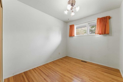 120 Glenpatrick Drive Sw, Calgary, AB - Indoor Photo Showing Other Room