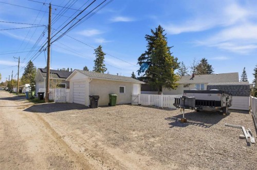 120 Glenpatrick Drive Sw, Calgary, AB - Outdoor