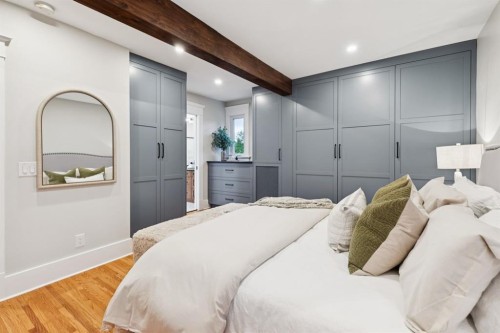 3607 7 Street Sw, Calgary, AB - Indoor Photo Showing Bedroom