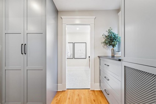 3607 7 Street Sw, Calgary, AB - Indoor Photo Showing Other Room