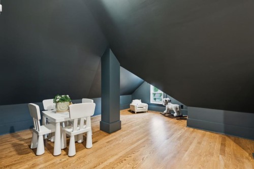 3607 7 Street Sw, Calgary, AB - Indoor