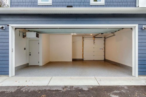 3607 7 Street Sw, Calgary, AB - Indoor Photo Showing Garage