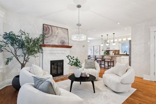 3607 7 Street Sw, Calgary, AB - Indoor Photo Showing Living Room With Fireplace