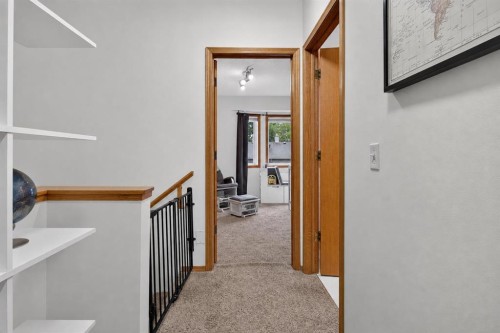 592 Regal Park Ne, Calgary, AB - Indoor Photo Showing Other Room
