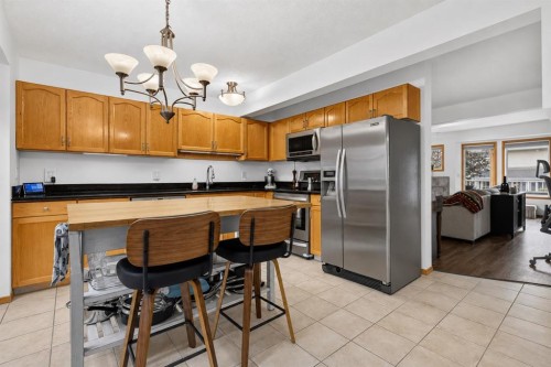592 Regal Park Ne, Calgary, AB - Indoor