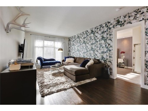 313-25 Aspenmont Heights Sw, Calgary, AB - Indoor