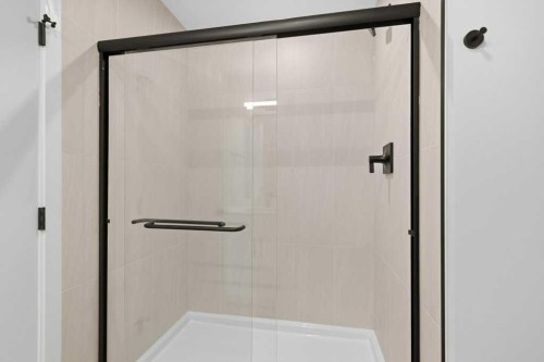 30 Heritage Heath, Cochrane, AB - Indoor Photo Showing Bathroom
