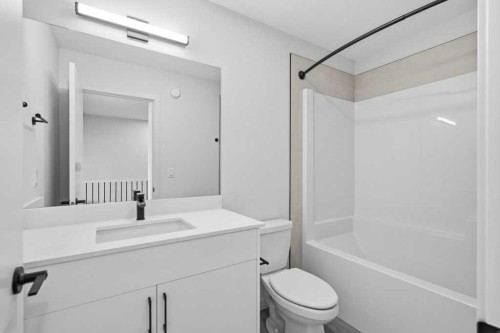 30 Heritage Heath, Cochrane, AB - Indoor Photo Showing Bathroom