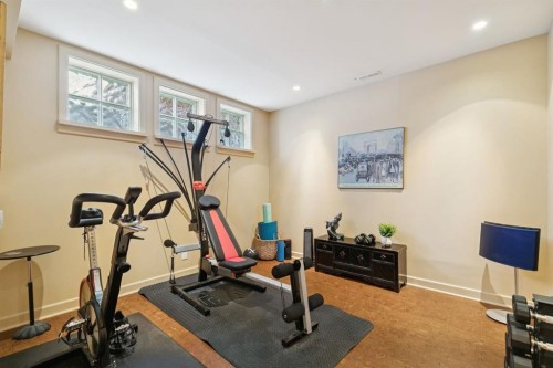 1717 7 Avenue Nw, Calgary, AB - Indoor Photo Showing Gym Room